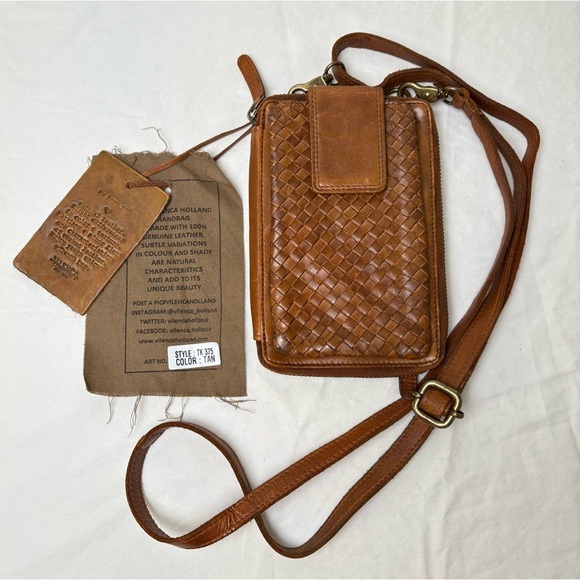 Vilenca Holland Handbags - Brand New Vilenca Holland Genuine Leather Zippered Wallet Phone Crossbody Purse